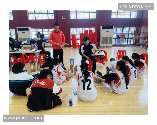 热情芳华，迎“篮”而上！宾川县“勤训练”中小学生篮球联赛中学组竞赛满意闭幕!